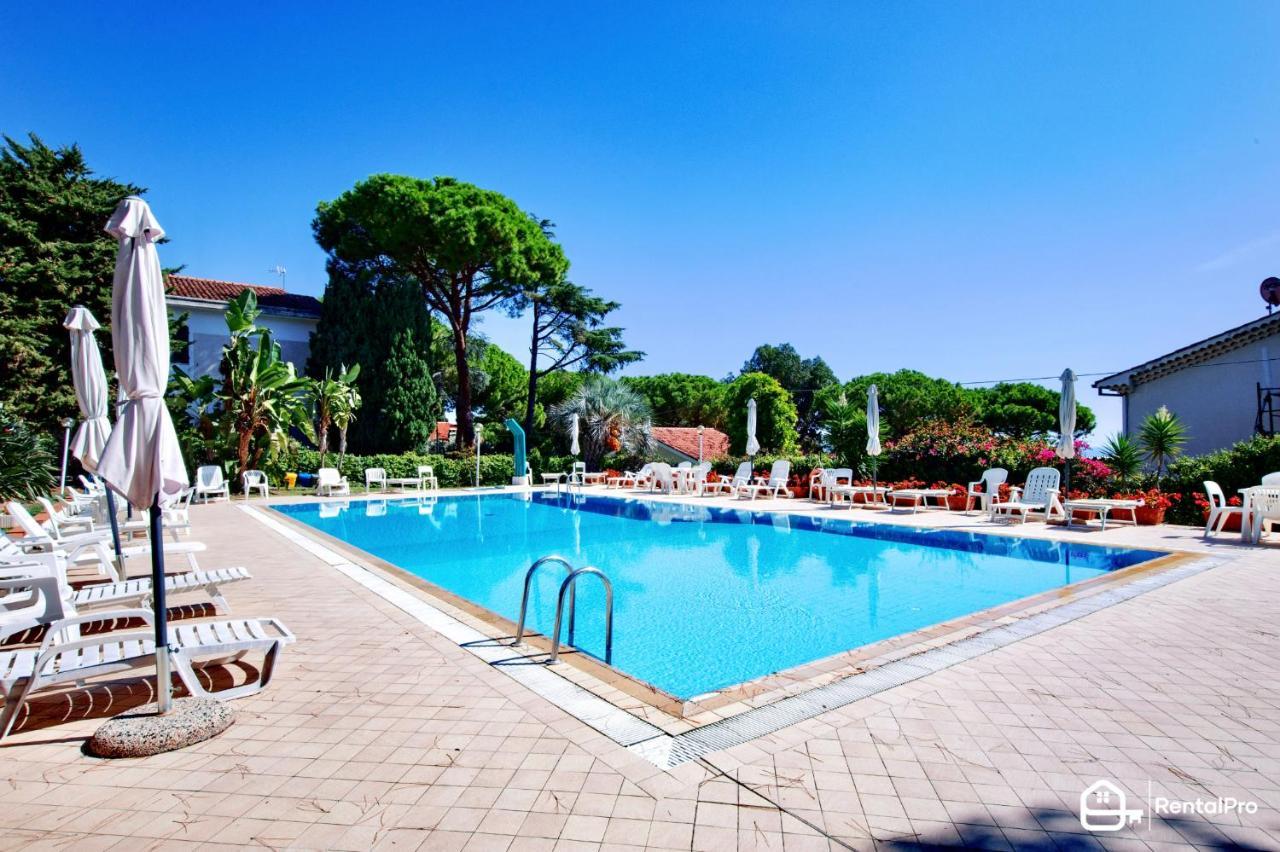 Free Parking-Sea View, With Pool & Garden Apartment Sanremo Exterior photo